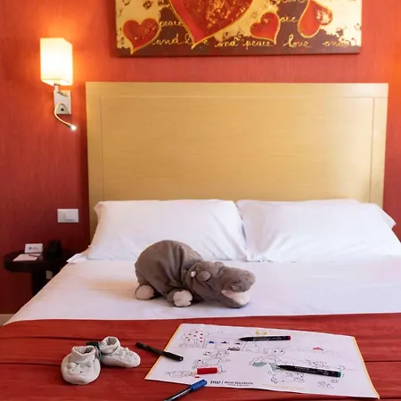 Western Porto Antico Otel Cenova
