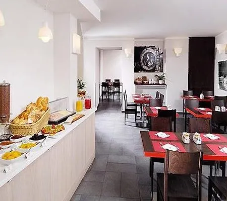 Western Porto Antico Otel