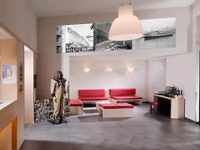 Western Porto Antico Otel